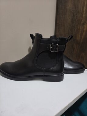 Ecco Danish Design Black  Buckle Ankle Boots Size 7